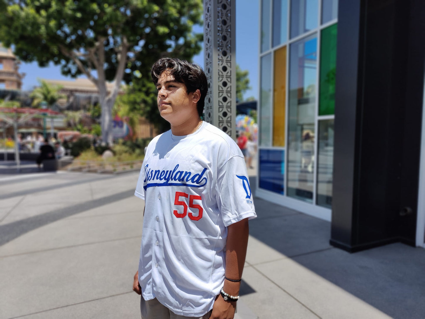 a Disneyland Baseball Jersey (Dodgers White)